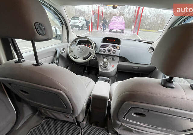 Белый Рено Кенгу, объемом двигателя 1.5 л и пробегом 450 тыс. км за 5800 $, фото 4 на Automoto.ua
