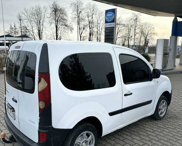 Білий Рено Кєнгу, об'ємом двигуна 1.46 л та пробігом 274 тис. км за 3650 $, фото 2 на Automoto.ua