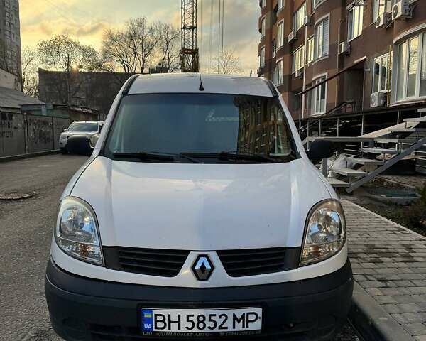 Рено Кенгу 2008 в Одессе на Automoto.ua Белый Рено Кенгу, объемом двигателя 1.39 л и пробегом 420 тыс. км за 2700 $, фото 1 на Automoto.ua