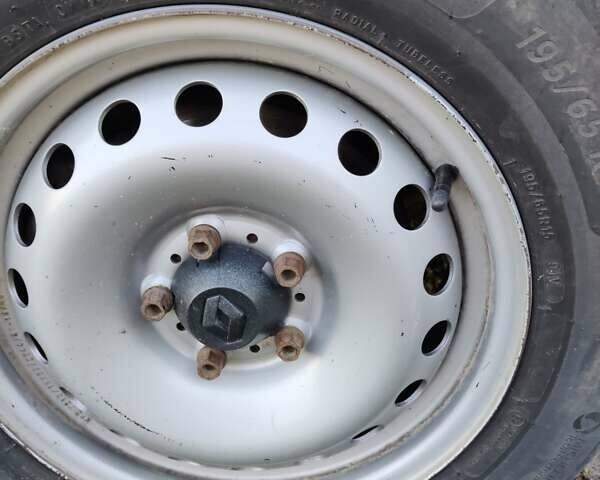 Белый Рено Кенгу, объемом двигателя 1.46 л и пробегом 294 тыс. км за 4200 $, фото 6 на Automoto.ua