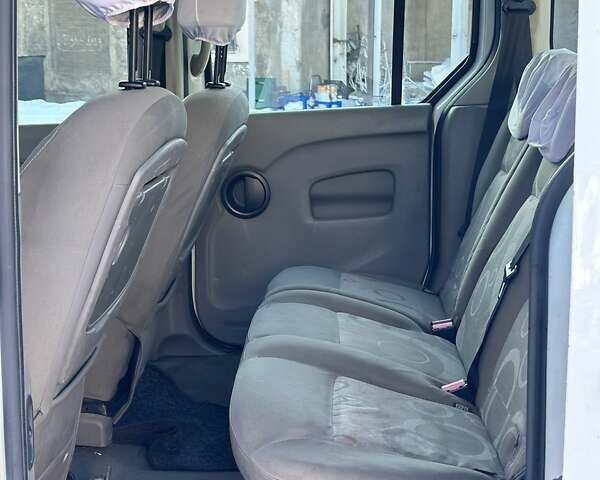 Білий Рено Кєнгу, об'ємом двигуна 1.5 л та пробігом 220 тис. км за 6100 $, фото 14 на Automoto.ua