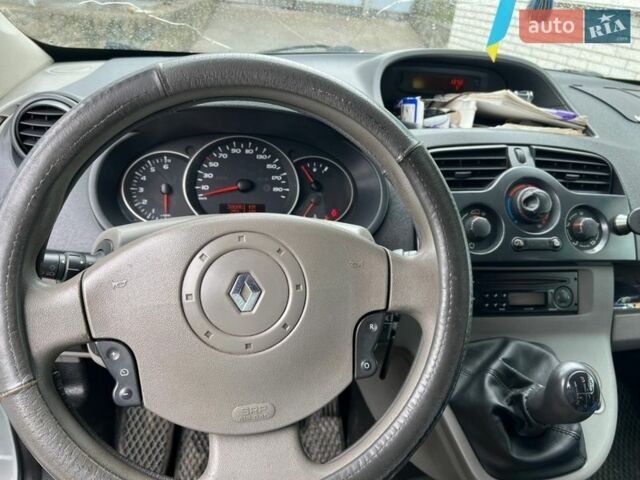 Белый Рено Кенгу, объемом двигателя 1.5 л и пробегом 305 тыс. км за 5500 $, фото 5 на Automoto.ua