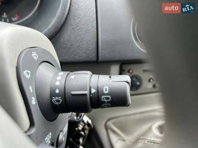 Білий Рено Кєнгу, об'ємом двигуна 1.46 л та пробігом 181 тис. км за 7199 $, фото 26 на Automoto.ua