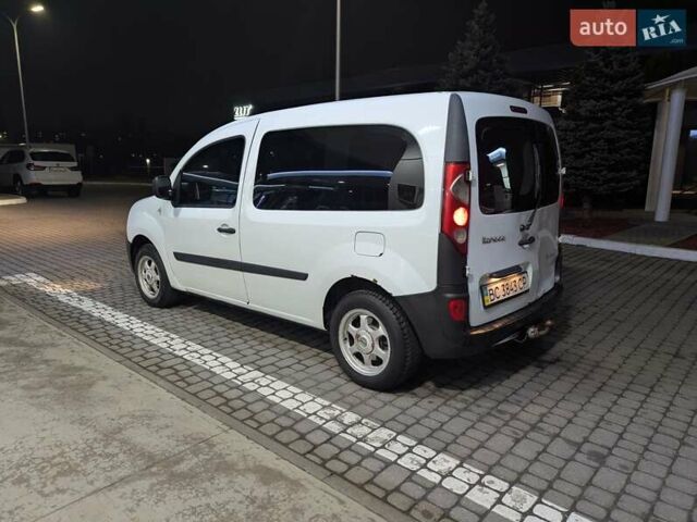 Белый Рено Кенгу, объемом двигателя 1.5 л и пробегом 441 тыс. км за 5600 $, фото 3 на Automoto.ua