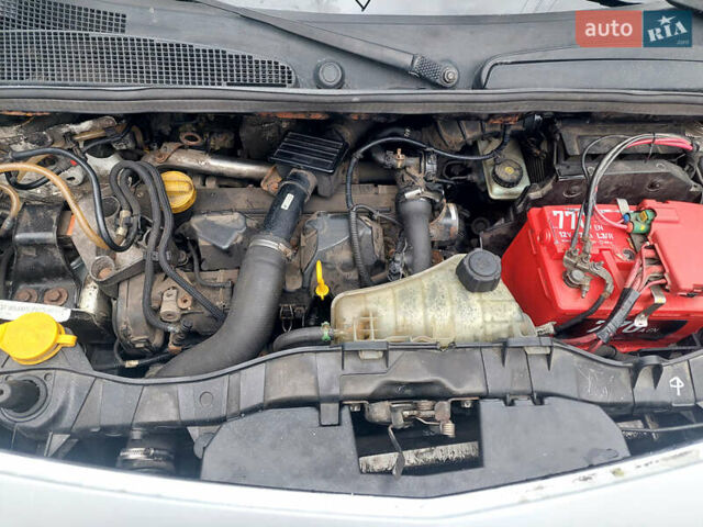 Белый Рено Кенгу, объемом двигателя 1.46 л и пробегом 300 тыс. км за 4750 $, фото 8 на Automoto.ua