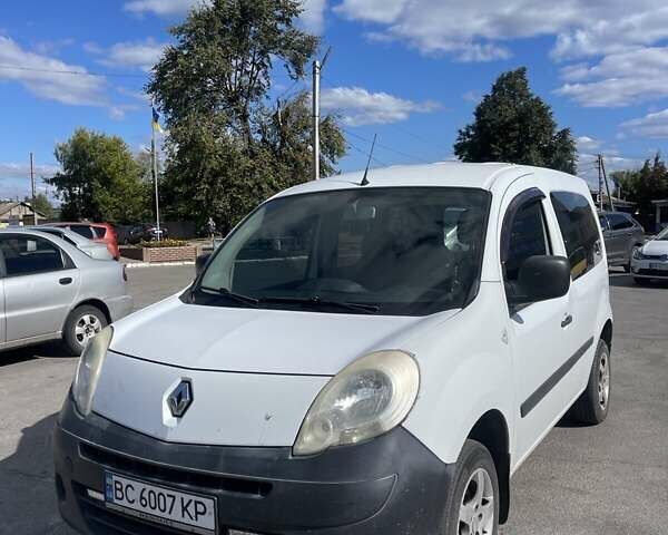 Белый Рено Кенгу, объемом двигателя 1.46 л и пробегом 209 тыс. км за 4900 $, фото 19 на Automoto.ua