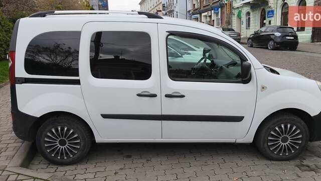 Рено Кенгу 2009 в Бориславе на Automoto.ua Белый Рено Кенгу, объемом двигателя 1.5 л и пробегом 297 тыс. км за 5550 $, фото 2 на Automoto.ua