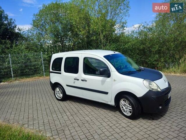 Белый Рено Кенгу, объемом двигателя 1.5 л и пробегом 322 тыс. км за 4400 $, фото 7 на Automoto.ua
