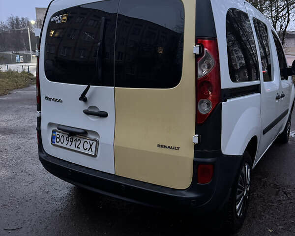 Белый Рено Кенгу, объемом двигателя 1.46 л и пробегом 110 тыс. км за 7800 $, фото 4 на Automoto.ua