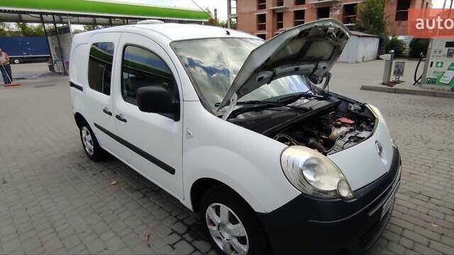 Белый Рено Кенгу, объемом двигателя 1.5 л и пробегом 415 тыс. км за 4600 $, фото 5 на Automoto.ua