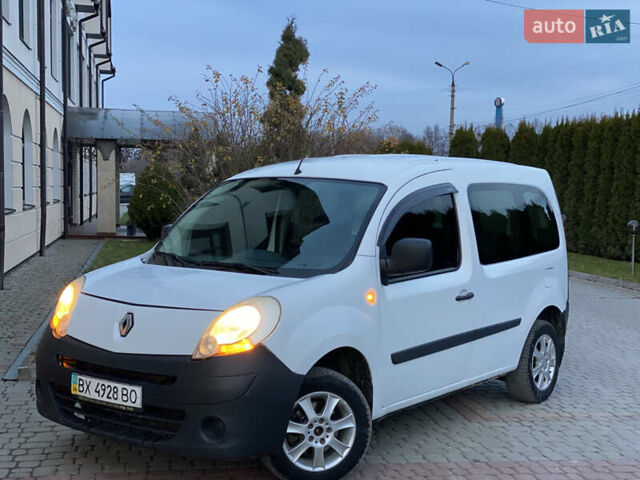 Белый Рено Кенгу, объемом двигателя 1.5 л и пробегом 270 тыс. км за 4599 $, фото 13 на Automoto.ua