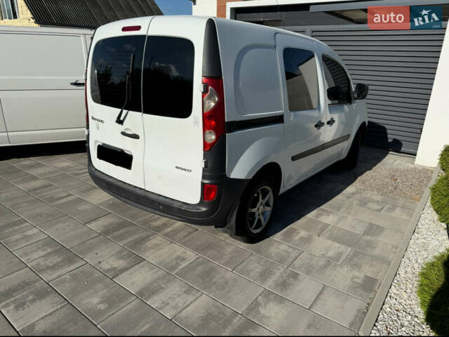 Белый Рено Кенгу, объемом двигателя 0 л и пробегом 330 тыс. км за 5700 $, фото 2 на Automoto.ua