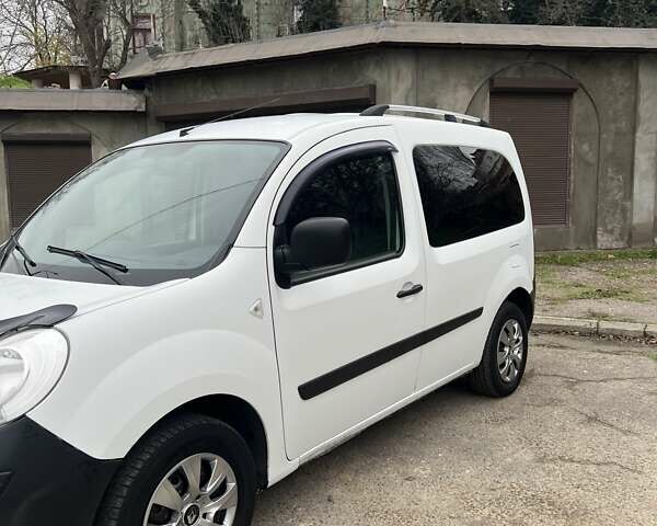 Білий Рено Кєнгу, об'ємом двигуна 1.46 л та пробігом 280 тис. км за 5250 $, фото 20 на Automoto.ua