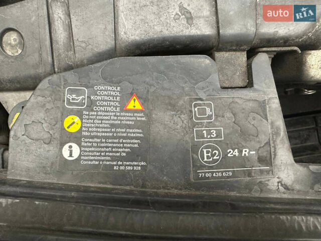 Белый Рено Кенгу, объемом двигателя 1.46 л и пробегом 357 тыс. км за 6100 $, фото 22 на Automoto.ua