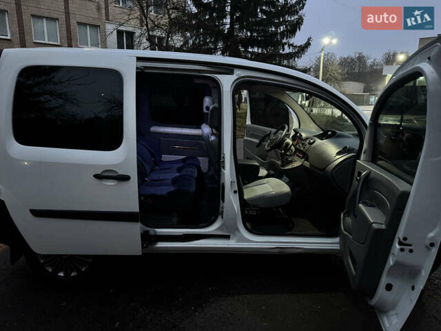 Белый Рено Кенгу, объемом двигателя 1.46 л и пробегом 110 тыс. км за 7800 $, фото 17 на Automoto.ua