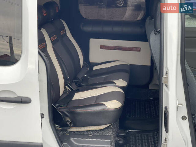 Белый Рено Кенгу, объемом двигателя 1.46 л и пробегом 246 тыс. км за 5850 $, фото 19 на Automoto.ua