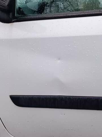 Белый Рено Кенгу, объемом двигателя 1.5 л и пробегом 300 тыс. км за 5200 $, фото 4 на Automoto.ua