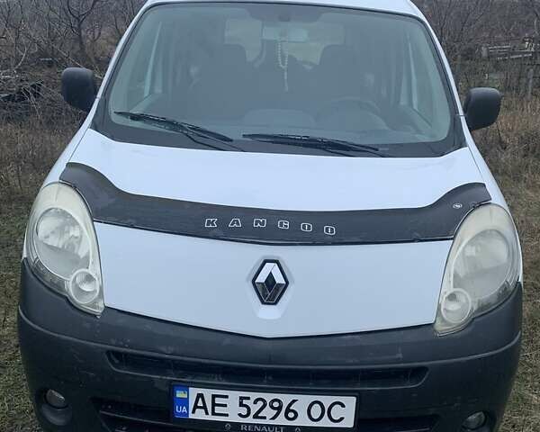 Белый Рено Кенгу, объемом двигателя 1.5 л и пробегом 270 тыс. км за 4900 $, фото 18 на Automoto.ua