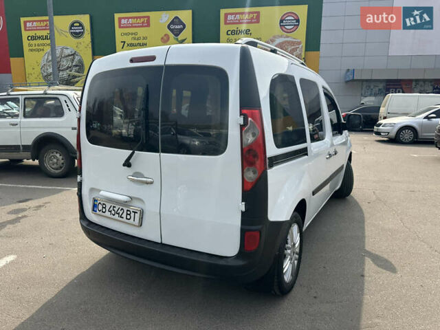 Белый Рено Кенгу, объемом двигателя 1.46 л и пробегом 200 тыс. км за 6999 $, фото 14 на Automoto.ua