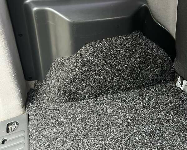 Білий Рено Кєнгу, об'ємом двигуна 1.46 л та пробігом 280 тис. км за 5250 $, фото 29 на Automoto.ua