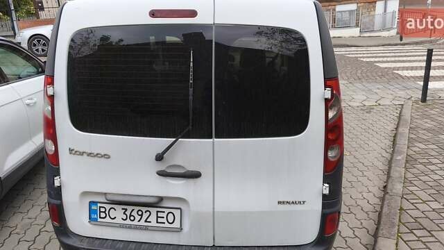 Рено Кенгу 2009 в Бориславе на Automoto.ua Белый Рено Кенгу, объемом двигателя 1.5 л и пробегом 297 тыс. км за 5550 $, фото 4 на Automoto.ua