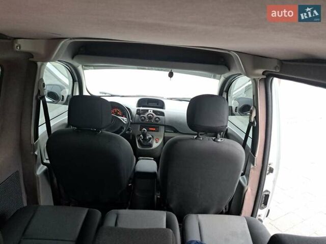 Рено Кенгу 2009 в Калуше на Automoto.ua Белый Рено Кенгу, объемом двигателя 1.46 л и пробегом 217 тыс. км за 6200 $, фото 17 на Automoto.ua