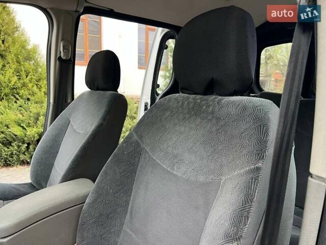 Белый Рено Кенгу, объемом двигателя 1.5 л и пробегом 170 тыс. км за 6700 $, фото 13 на Automoto.ua