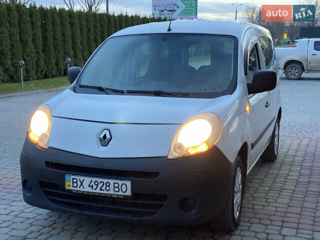 Белый Рено Кенгу, объемом двигателя 1.5 л и пробегом 270 тыс. км за 4599 $, фото 23 на Automoto.ua