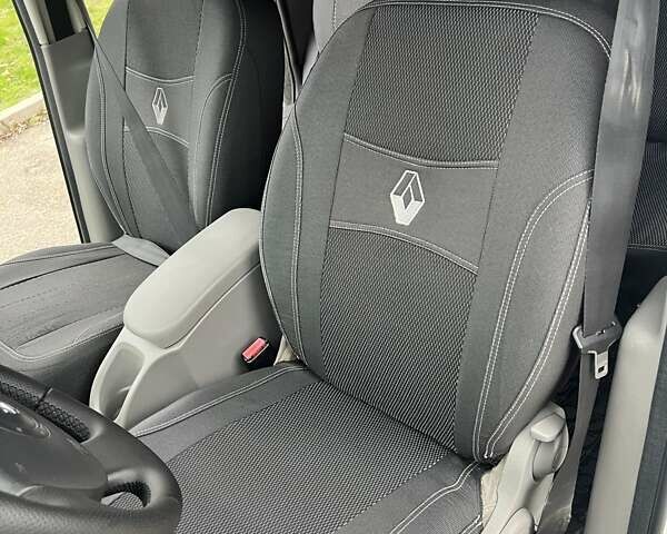 Білий Рено Кєнгу, об'ємом двигуна 1.46 л та пробігом 280 тис. км за 5250 $, фото 15 на Automoto.ua