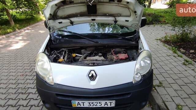 Белый Рено Кенгу, объемом двигателя 1.5 л и пробегом 415 тыс. км за 4600 $, фото 12 на Automoto.ua