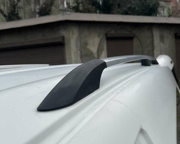 Білий Рено Кєнгу, об'ємом двигуна 1.46 л та пробігом 280 тис. км за 5250 $, фото 6 на Automoto.ua