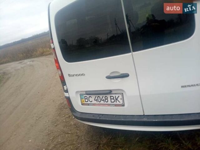 Белый Рено Кенгу, объемом двигателя 1.5 л и пробегом 238 тыс. км за 5500 $, фото 23 на Automoto.ua