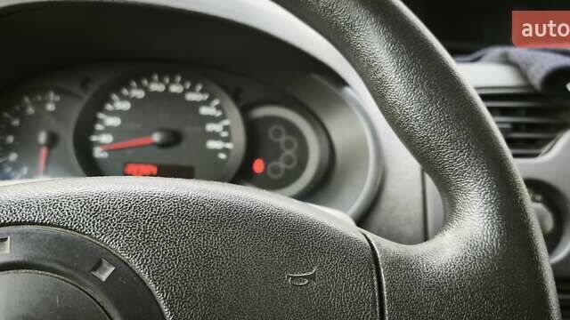 Рено Кенгу 2009 в Бориславе на Automoto.ua Белый Рено Кенгу, объемом двигателя 1.5 л и пробегом 297 тыс. км за 5550 $, фото 27 на Automoto.ua