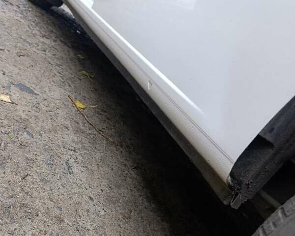 Белый Рено Кенгу, объемом двигателя 1.46 л и пробегом 186 тыс. км за 4800 $, фото 9 на Automoto.ua