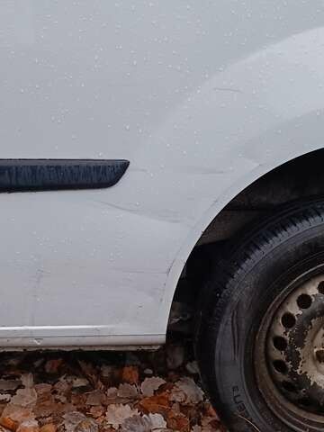 Белый Рено Кенгу, объемом двигателя 1.5 л и пробегом 300 тыс. км за 5200 $, фото 5 на Automoto.ua