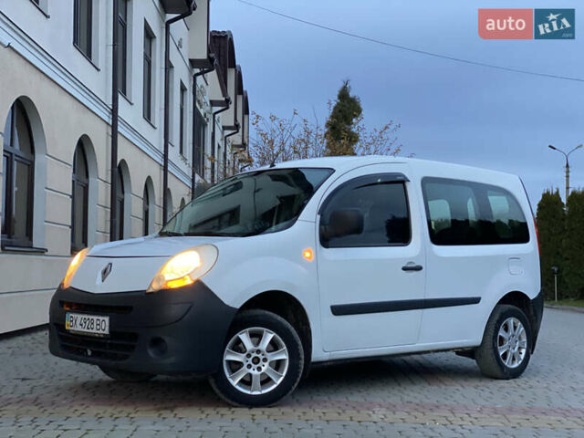 Белый Рено Кенгу, объемом двигателя 1.5 л и пробегом 270 тыс. км за 4599 $, фото 18 на Automoto.ua