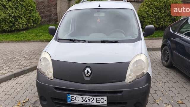Рено Кенгу 2009 в Бориславе на Automoto.ua Белый Рено Кенгу, объемом двигателя 1.5 л и пробегом 297 тыс. км за 5550 $, фото 14 на Automoto.ua