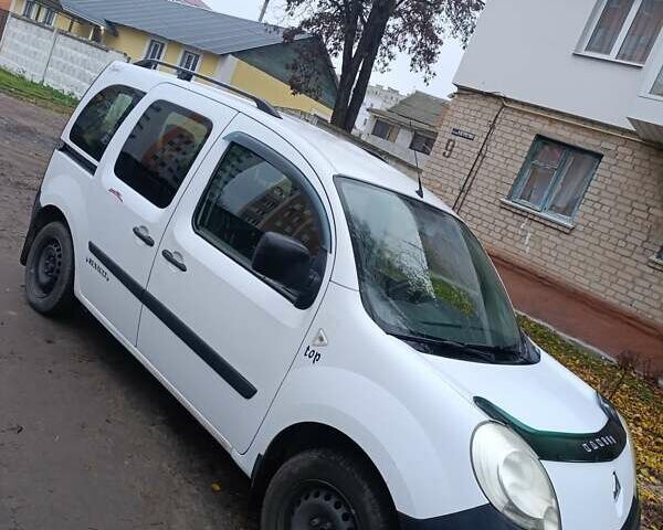 Белый Рено Кенгу, объемом двигателя 1.46 л и пробегом 186 тыс. км за 4800 $, фото 2 на Automoto.ua