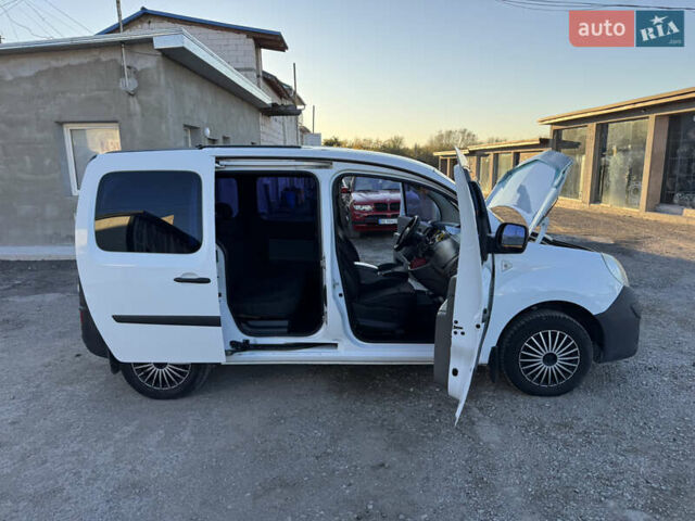 Білий Рено Кєнгу, об'ємом двигуна 1.46 л та пробігом 263 тис. км за 5750 $, фото 26 на Automoto.ua