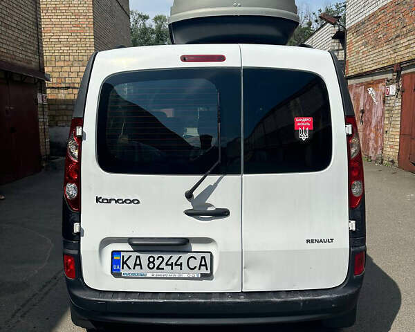 Белый Рено Кенгу, объемом двигателя 1.46 л и пробегом 357 тыс. км за 6100 $, фото 16 на Automoto.ua