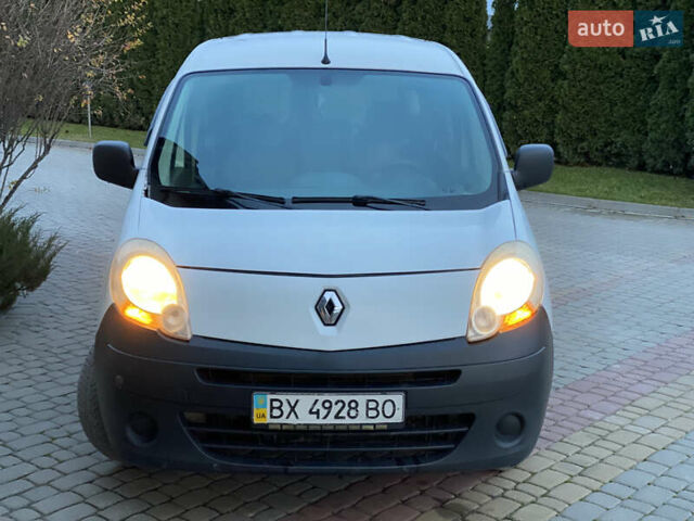 Белый Рено Кенгу, объемом двигателя 1.5 л и пробегом 270 тыс. км за 4599 $, фото 20 на Automoto.ua