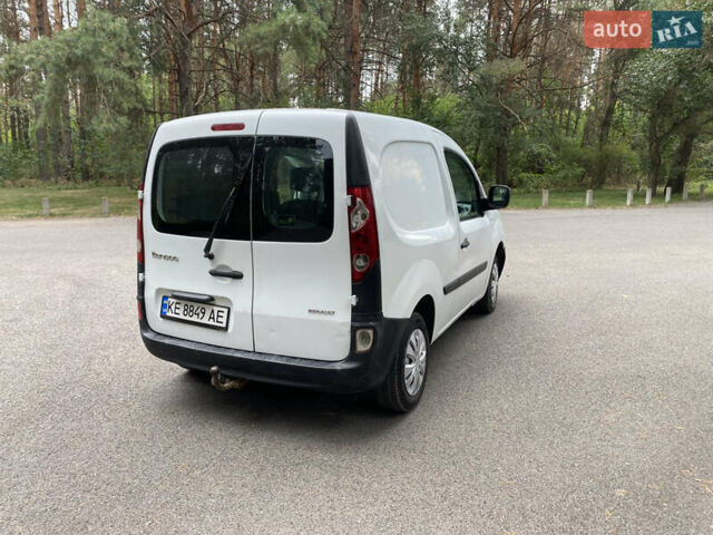 Белый Рено Кенгу, объемом двигателя 1.46 л и пробегом 160 тыс. км за 3999 $, фото 5 на Automoto.ua