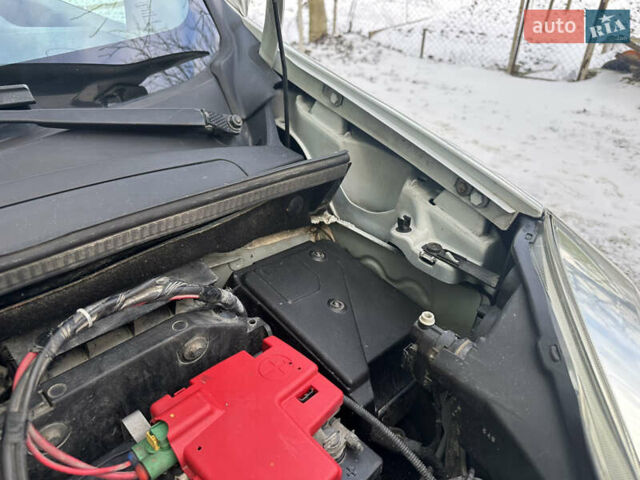 Білий Рено Кєнгу, об'ємом двигуна 1.5 л та пробігом 220 тис. км за 7400 $, фото 45 на Automoto.ua