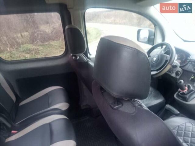 Белый Рено Кенгу, объемом двигателя 1.5 л и пробегом 238 тыс. км за 5500 $, фото 29 на Automoto.ua