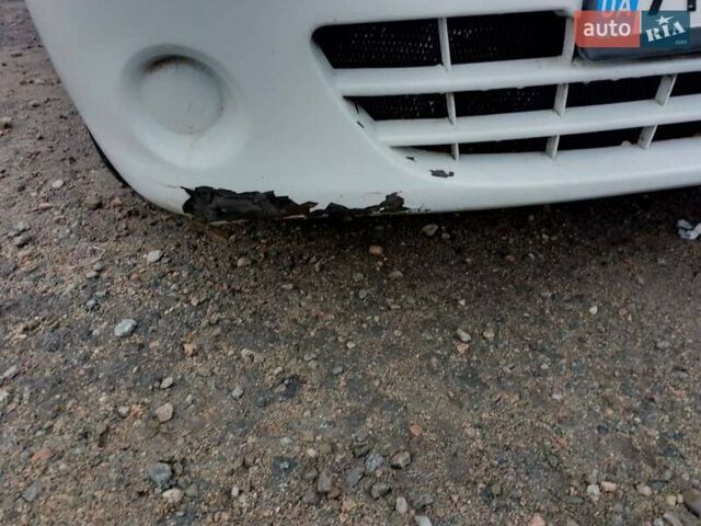 Белый Рено Кенгу, объемом двигателя 1.46 л и пробегом 444 тыс. км за 7000 $, фото 4 на Automoto.ua