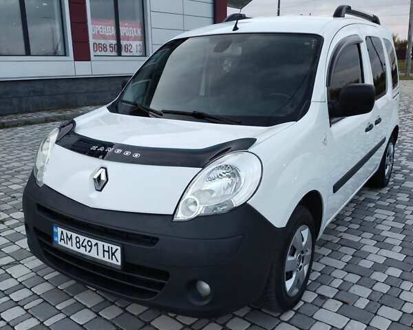 Рено Кенгу 2010 в Житомире на Automoto.ua Белый Рено Кенгу, объемом двигателя 1.46 л и пробегом 271 тыс. км за 7299 $, фото 1 на Automoto.ua