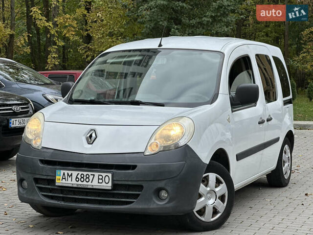 Рено Кенгу 2010 в Львове на Automoto.ua Белый Рено Кенгу, объемом двигателя 1.46 л и пробегом 320 тыс. км за 5500 $, фото 7 на Automoto.ua