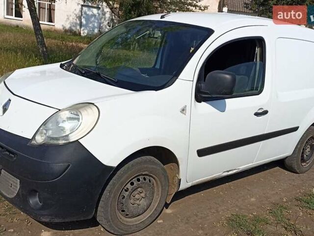 Белый Рено Кенгу, объемом двигателя 1.5 л и пробегом 325 тыс. км за 4000 $, фото 1 на Automoto.ua