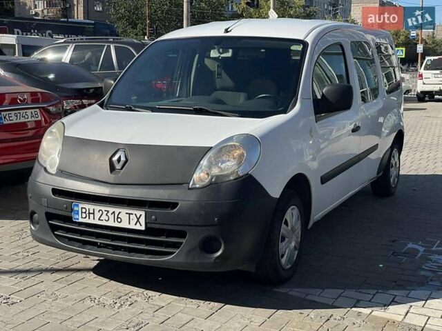 Белый Рено Кенгу, объемом двигателя 1.5 л и пробегом 251 тыс. км за 7700 $, фото 7 на Automoto.ua