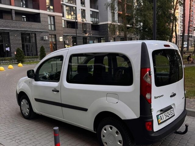 Белый Рено Кенгу, объемом двигателя 1.46 л и пробегом 325 тыс. км за 5000 $, фото 13 на Automoto.ua